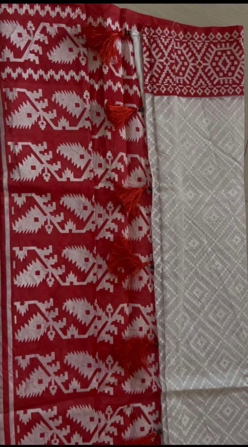 Laal Paar Sada ফ্রি ব্লাউজ পিস - Image 3